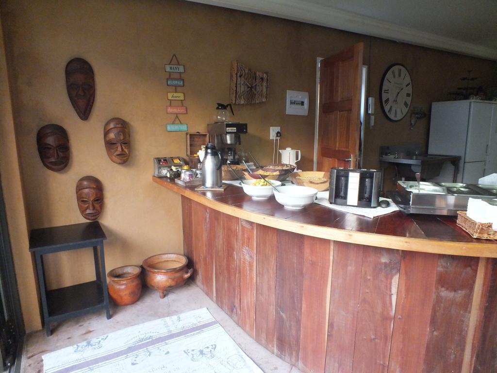 Uzuri Guesthouse Cc Windhoek Luaran gambar