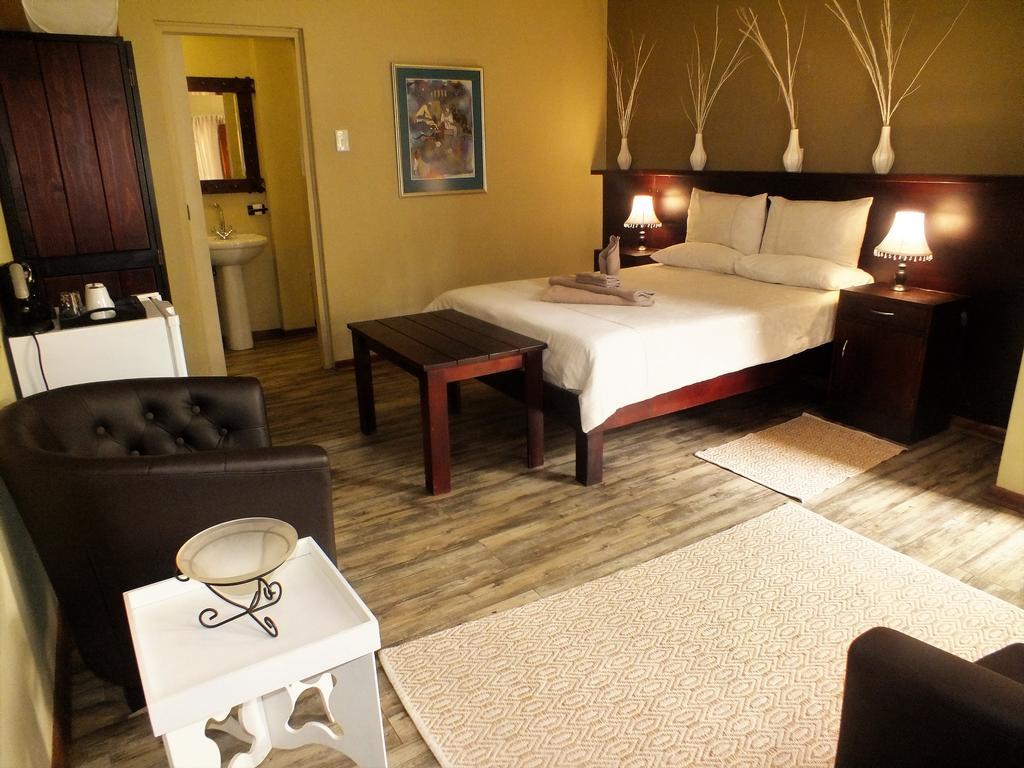 Uzuri Guesthouse Cc Windhoek Luaran gambar