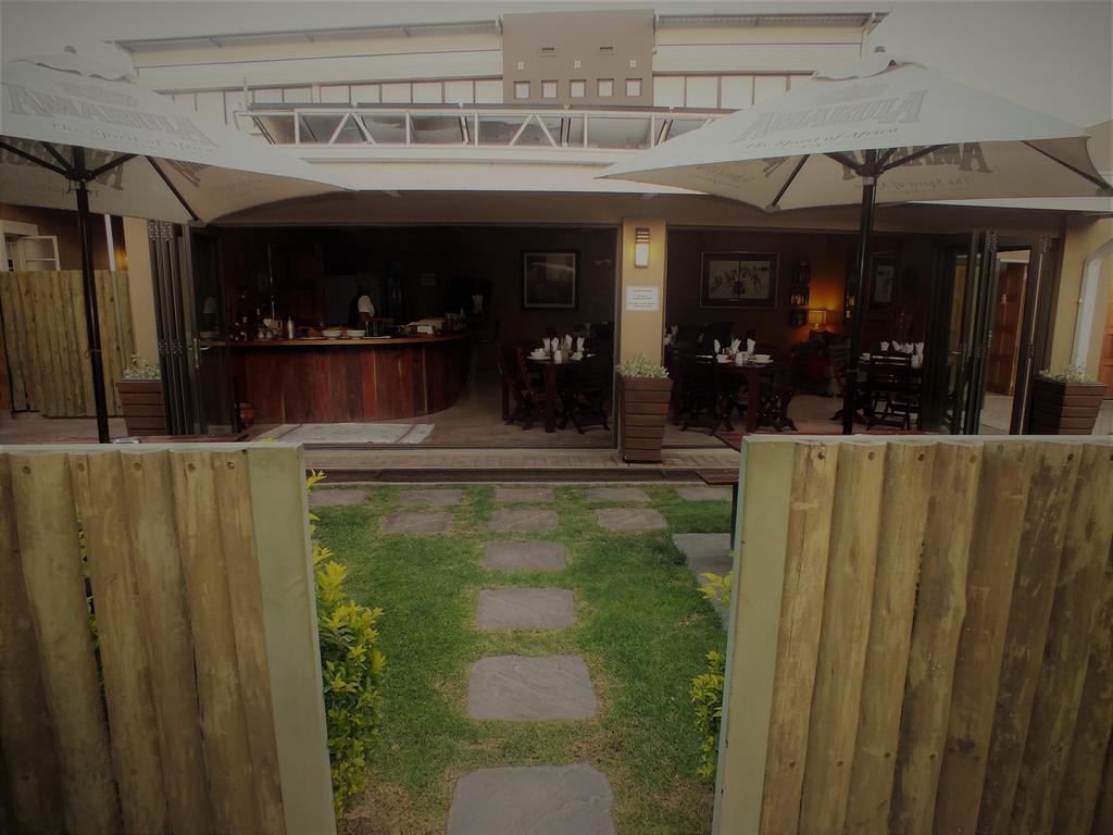Uzuri Guesthouse Cc Windhoek Luaran gambar