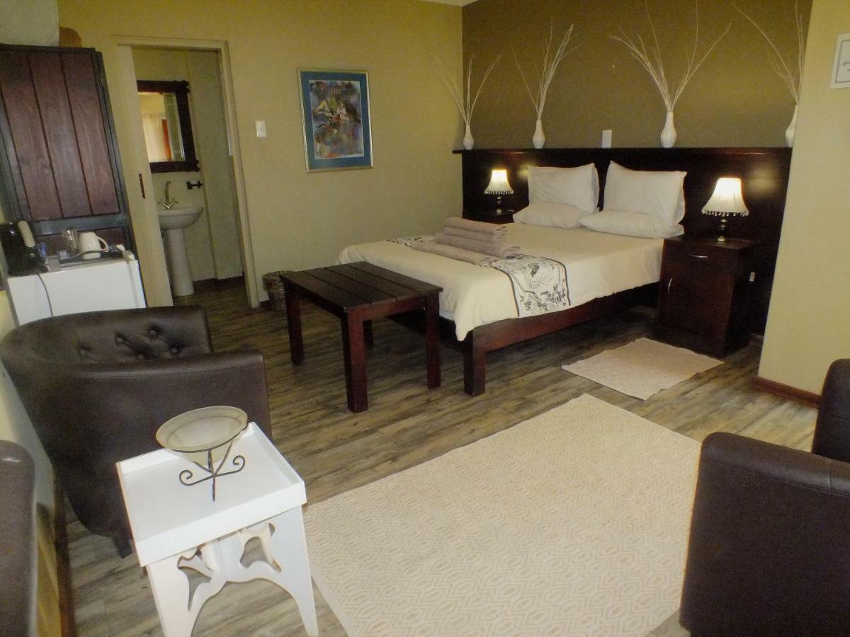 Uzuri Guesthouse Cc Windhoek Luaran gambar