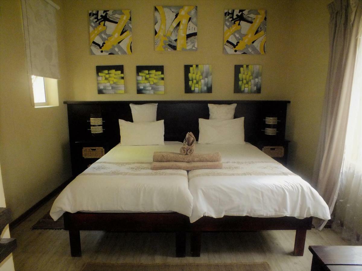 Uzuri Guesthouse Cc Windhoek Luaran gambar